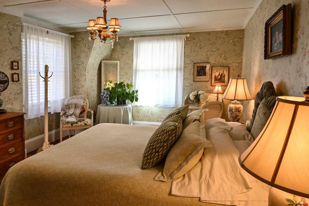 Hilltop House Bed & Breakfast Amenia Экстерьер фото